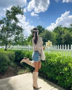 Shop CASSY Faith - Bottes Santiags A Motif Et Bout Pointu En Suedine Beige Style Cowboy