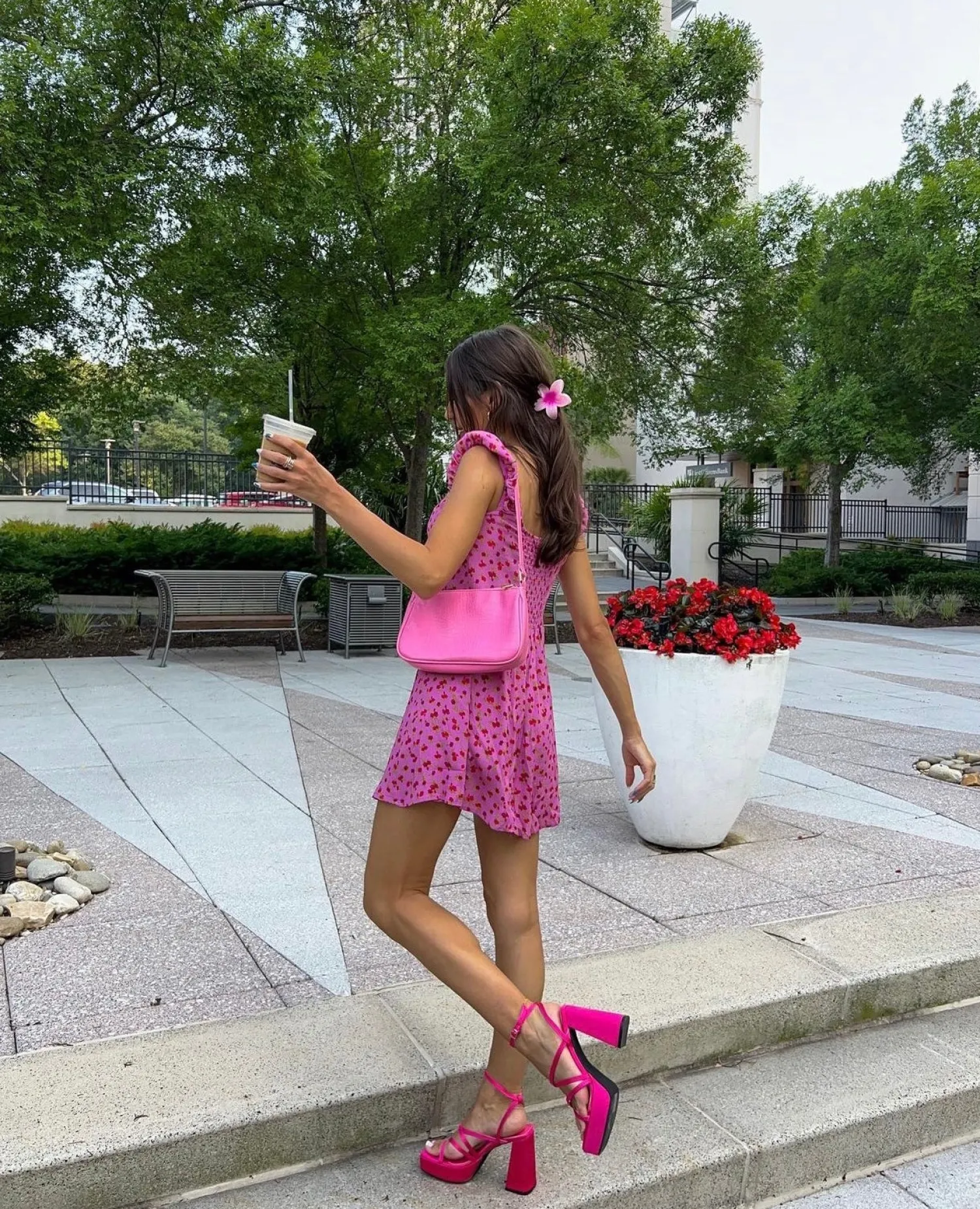 Cheap CASSY Hannah - Sandales Roses Satine A Plateforme Et A Talon Bloc