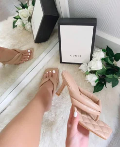 Best Sale CASSY Sandales Tong Beiges A Petit Talon