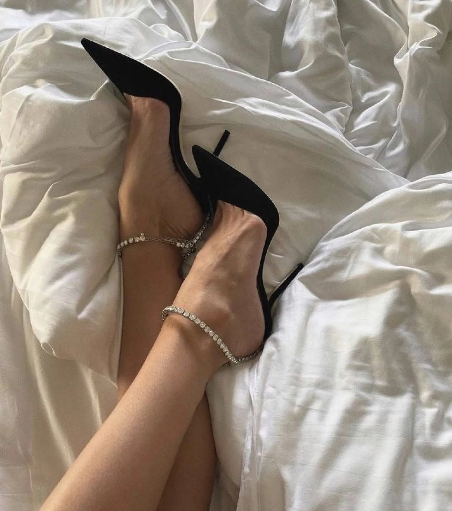 Online CASSY Victoria - Escarpins Noirs A Talon Aiguille Et Bride De Cheville Ornee De Strass